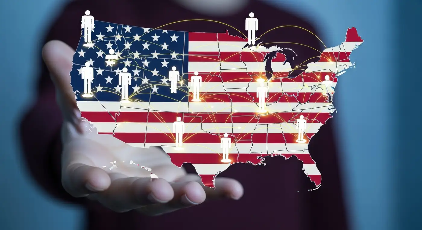 mapa de EE.UU. con símbolos de trabajadores en distintos estados representando el mercado laboral