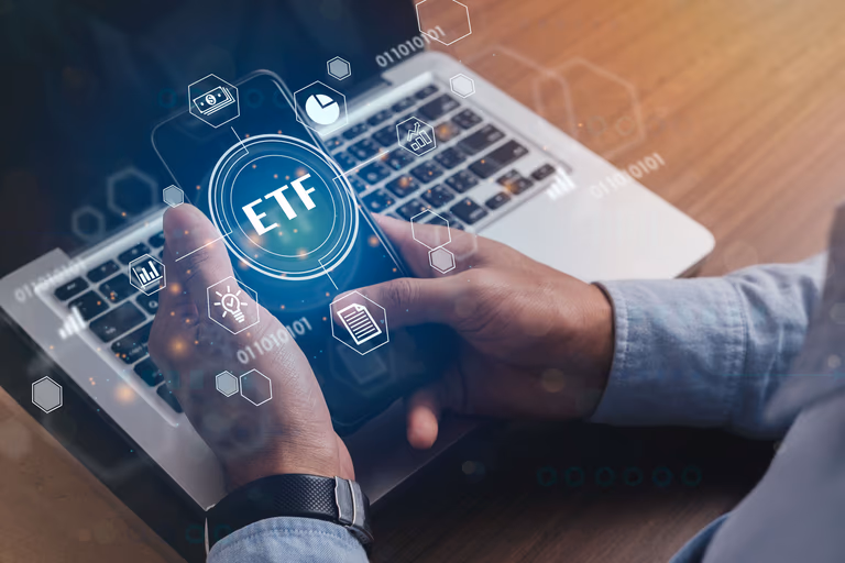 Los ETFs están conquistando Latinoamérica: qué son y por qué los fondos mutuos tradicionales están perdiendo terreno